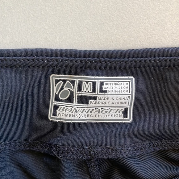 BONTEAGER Woman’s Cycle short. Med. GUC. Black - Picture 3 of 5